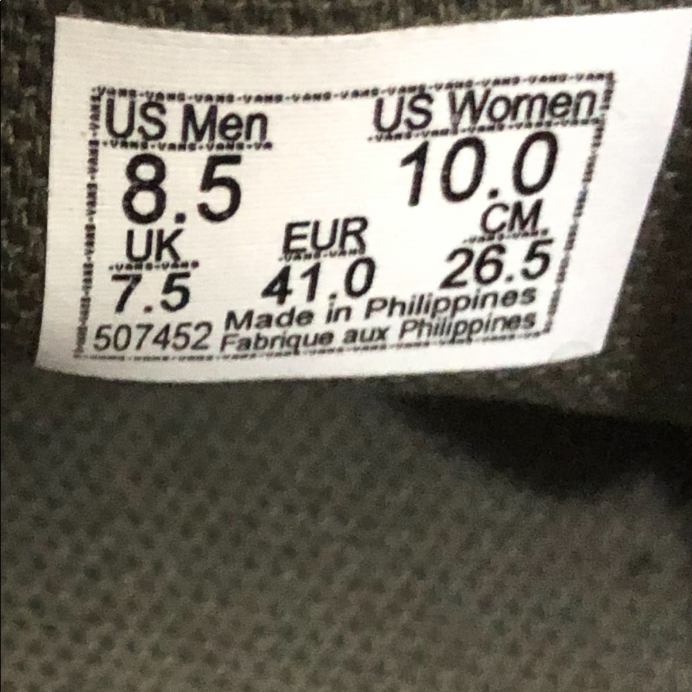 VANS New w/tag Slip On Sneakers - Picture 7 of 8